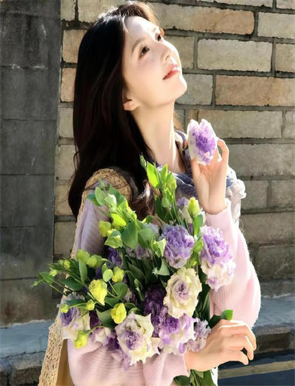 独立电影《首辅大人的乡野悍妻》幕后探秘：的市场表现与观众反馈 感受创作的魅力与挑战